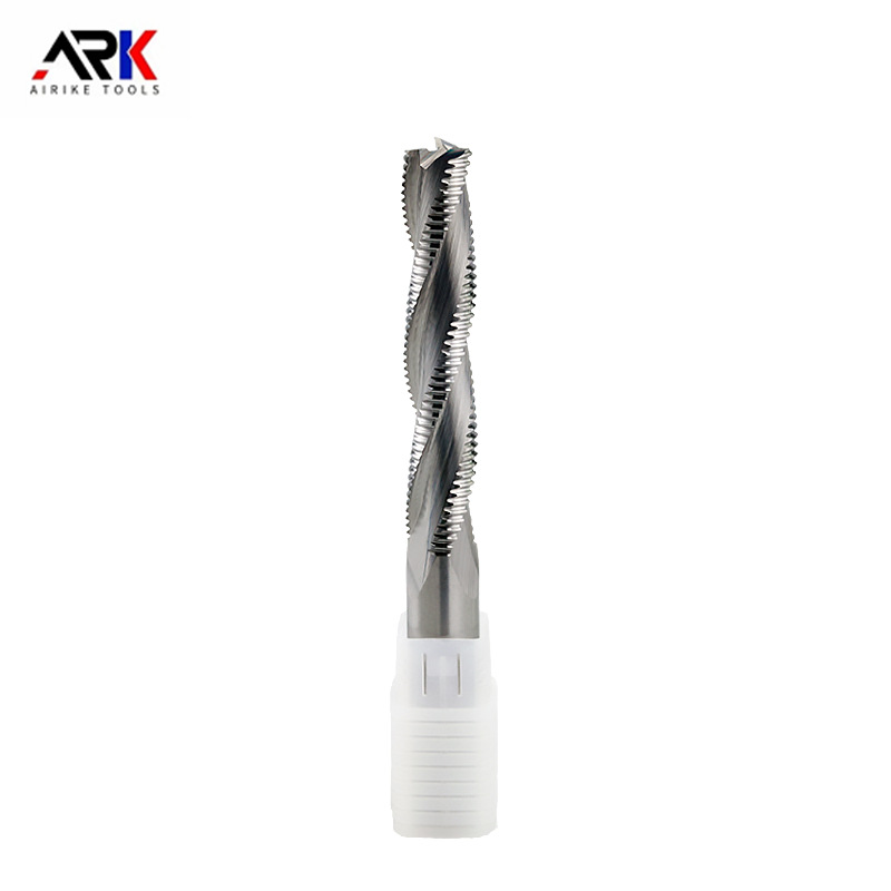 Is een houtbewerkingsfrees met spiraalvormige of rechte fluit beter voor het trimmen van randen?